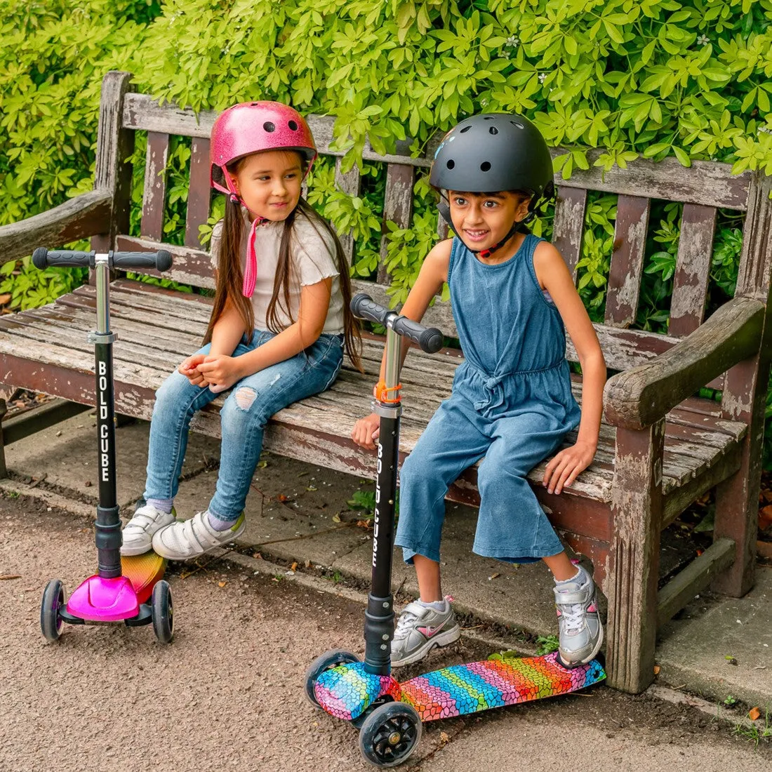 BOLD CUBE Big 3 Wheel Scooters - Assortierte Farben