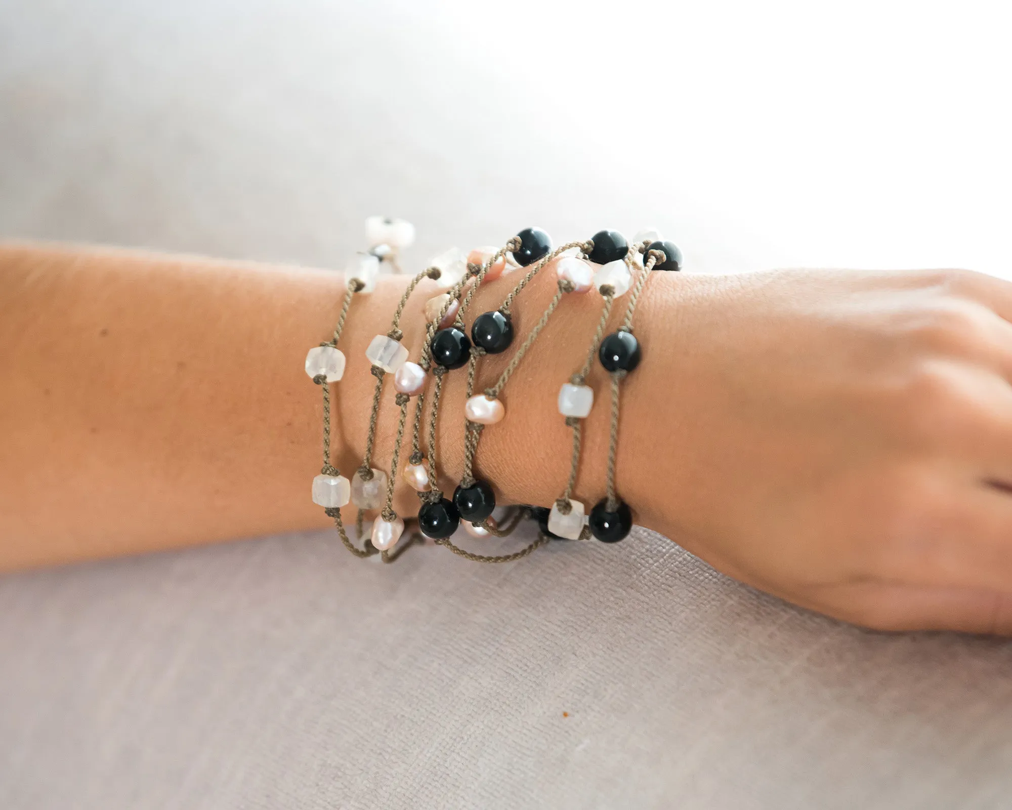 Wrap-1759-Black Onyx Round Medium